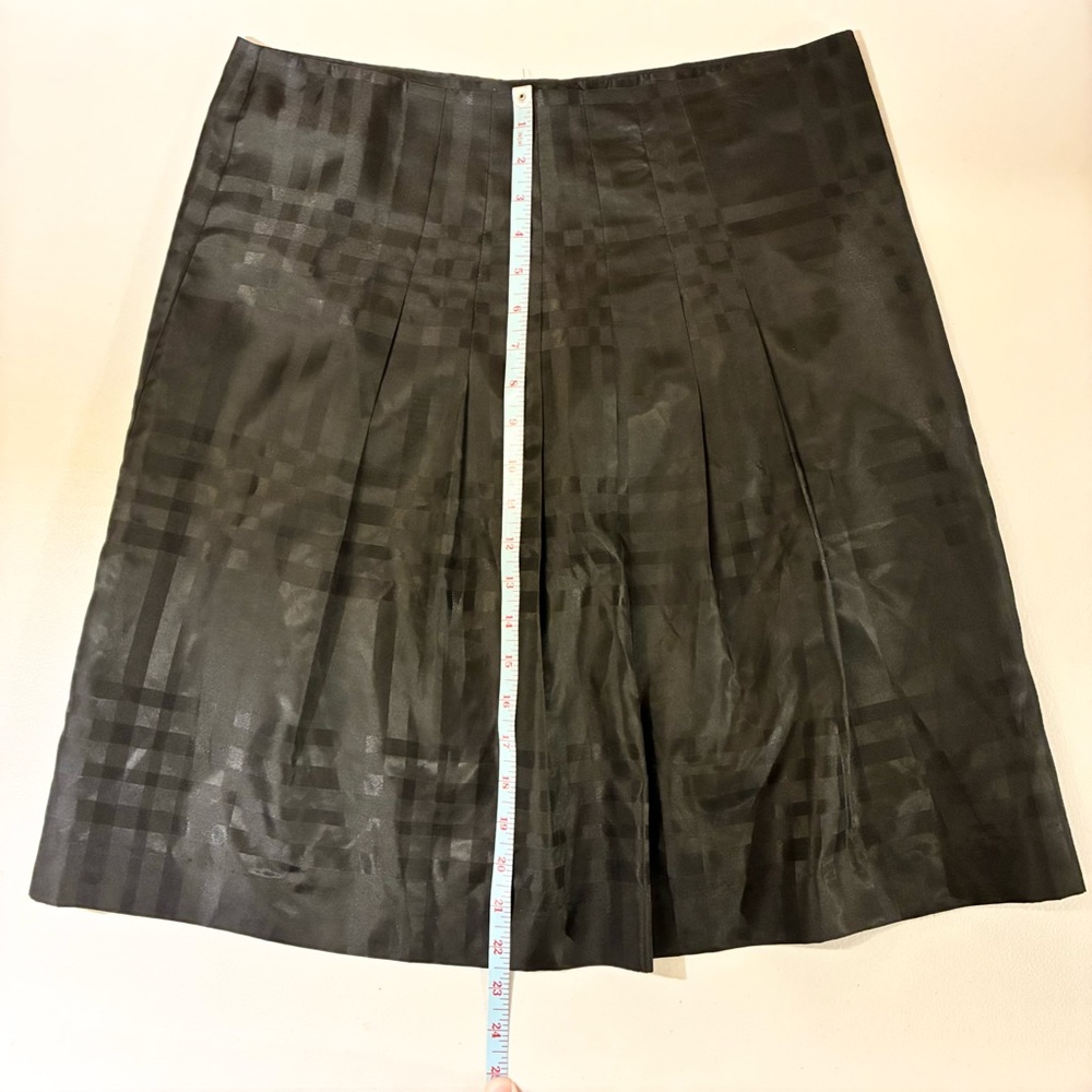 H&M Shimmering Black Midi Full Flare Skirt - Size: 12 - Picture 4 of 5